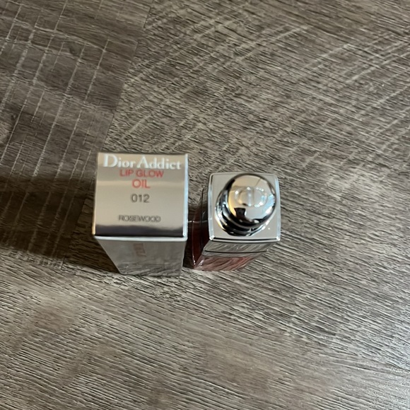 Dior Lip Glow Oil - Picture 2 of 2